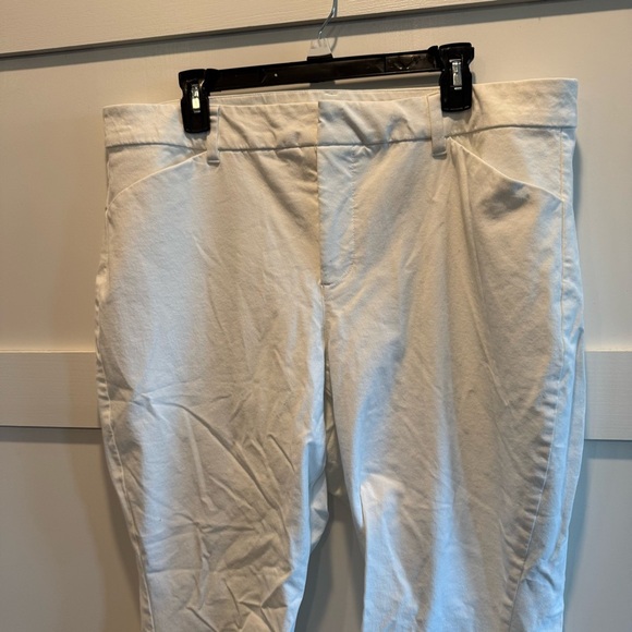 Old Navy Size 20 Women's White Pixie Pants - Picture 2 of 7